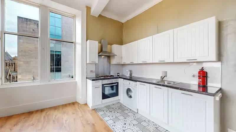 3 Bedroom Flat to Rent Near Glasgow University