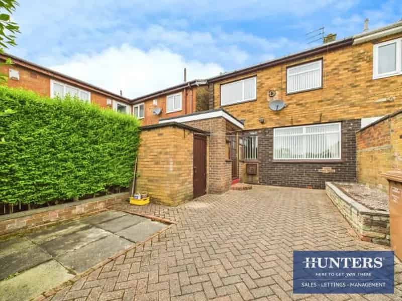 3 Bed Semi-Detached House For Sale