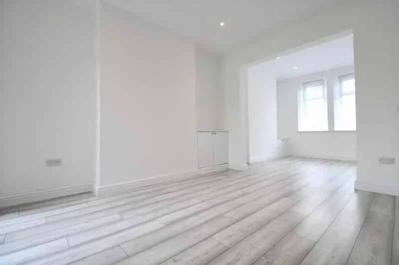 3 Bedroom Terraced House Newly Renovated