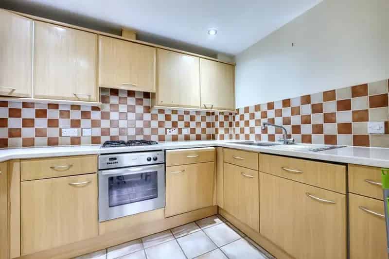 2 Bedroom Flat for Sale