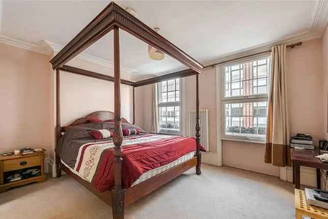 Terraced house for sale in Vauxhall Bridge Road, London SW1V