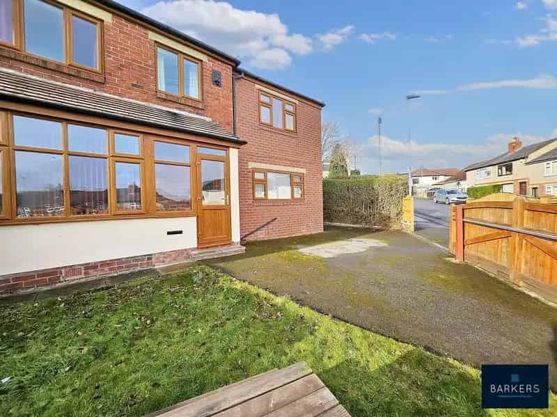 4 Bedroom Semi-Detached House for Sale