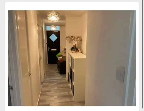 Large 2 Bed Ground Floor Flat with Parking Near Great Schools