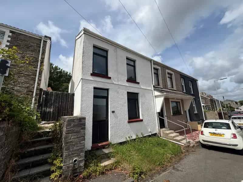 3 Bedroom End Terrace House Plasmarl Zero Deposit Available