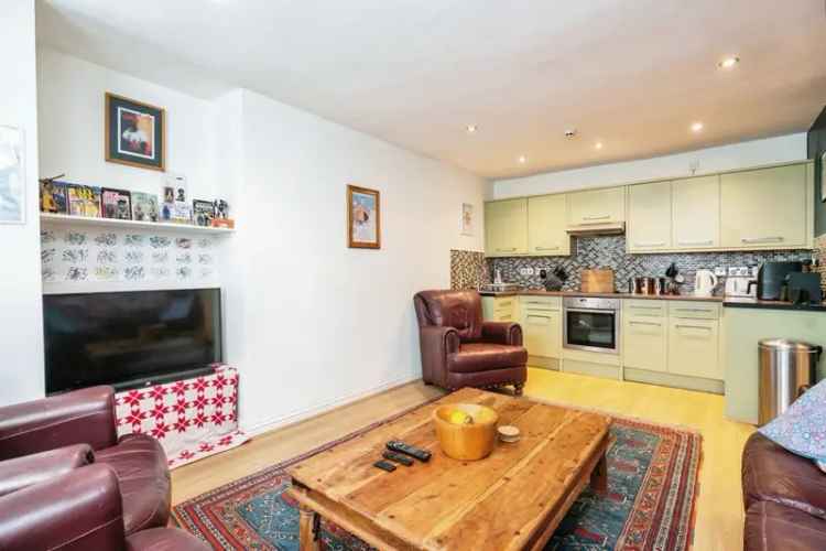 Seafront Property with Modern Open-Plan Living