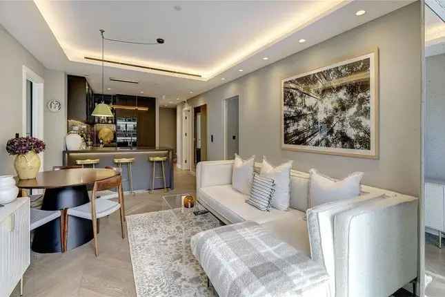 Flat for Sale in Fitzrovia London