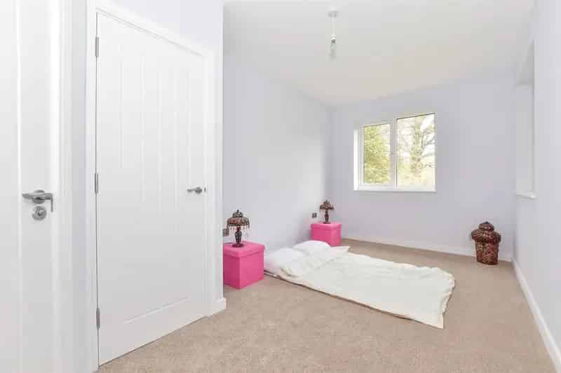2 Bedroom Terraced House for Sale Near Headcorn Station