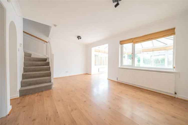 House For Sale in Leeds, England