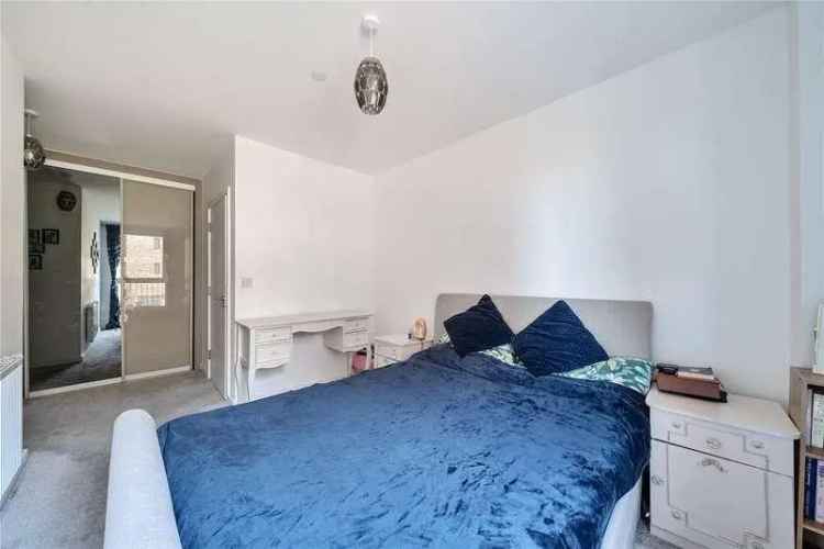 3 Bed Flat for Sale in Enfield