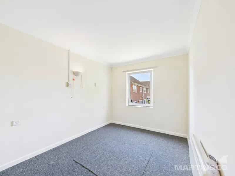 1 Bedroom Flat To Rent Available Now