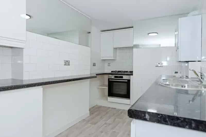 1 Bedroom Flat in Brighton Near Preston Park and Mainline Station