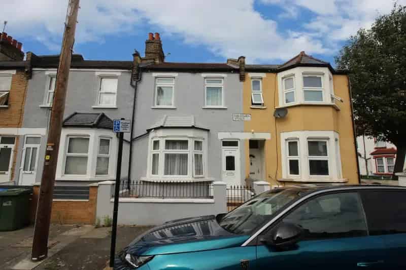 3 bedroom House
 For Sale