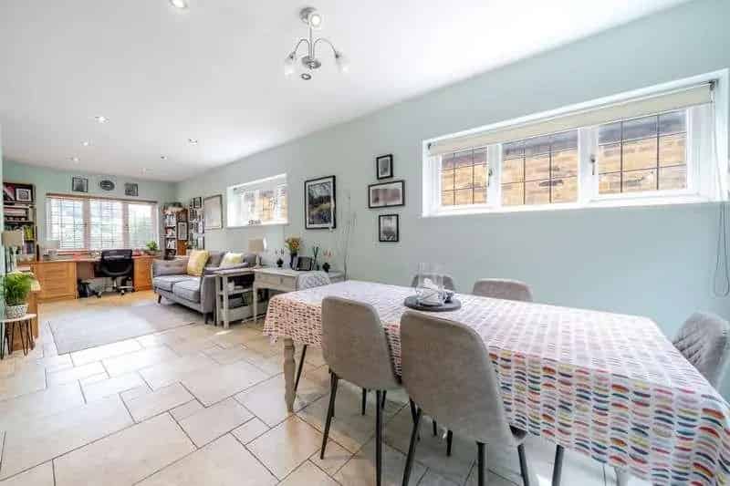 4 Bed Detached House For Sale