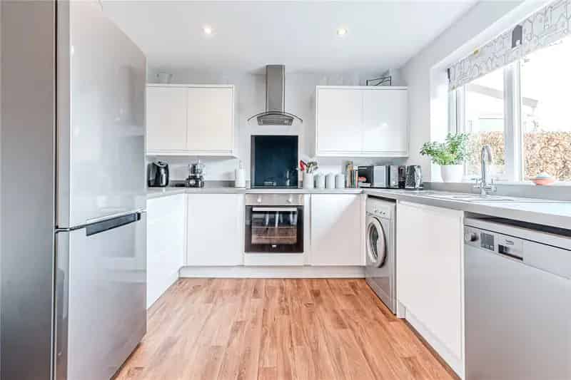 Two Double Bedroom End Townhouse in Horsforth