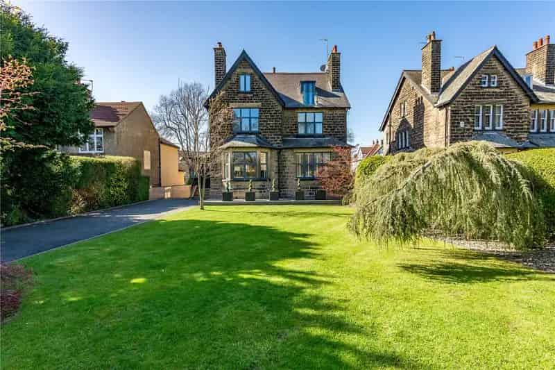 5 Bedroom Detached House for Sale Roundhay Leeds