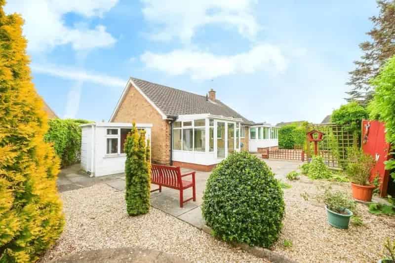 2 Bed Detached Bungalow For Sale