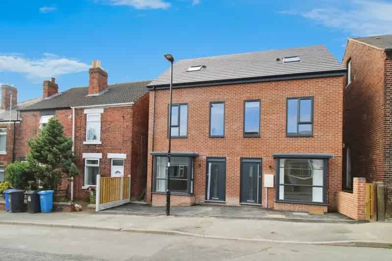 3 Bedroom Semi Detached House to Rent Sheffield