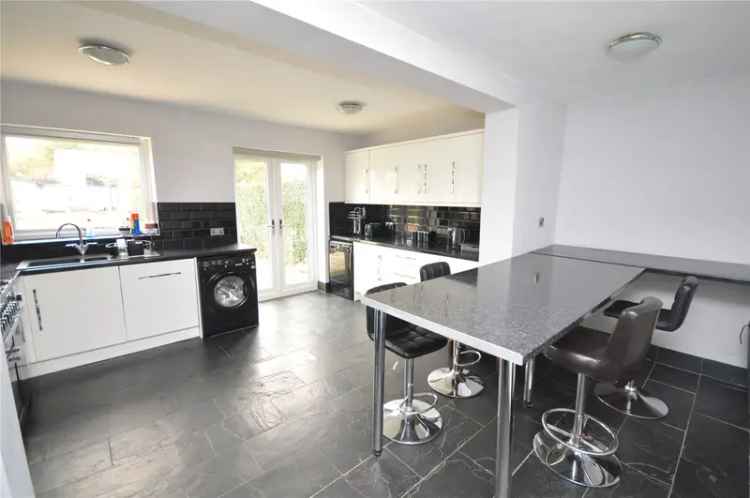 House For Sale in Leeds, England