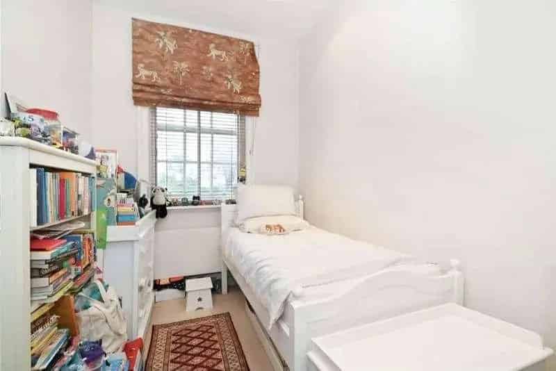 3 Bed Flat for Sale in Hanover Gate Mansions