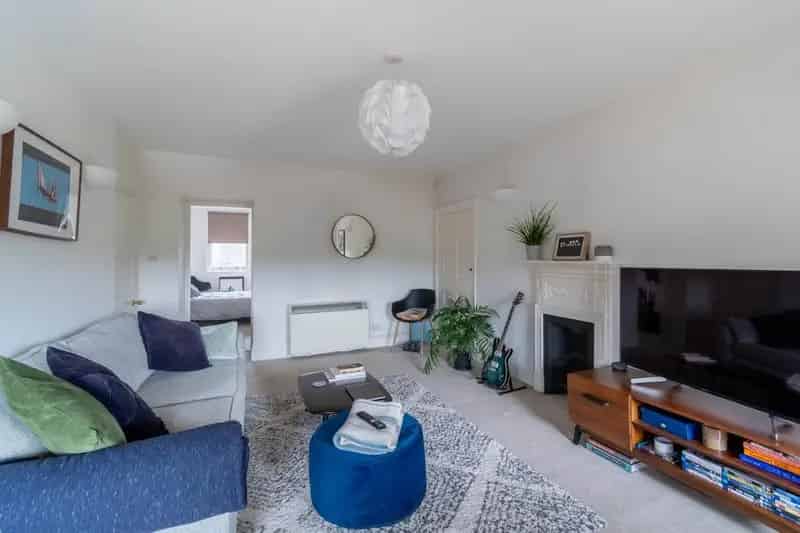 1 Bedroom Apartment to Rent in Catharine Place Square