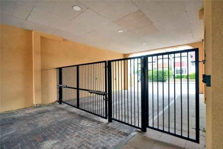 3 Bed Flat for Sale Gated Development Luxury Apartments