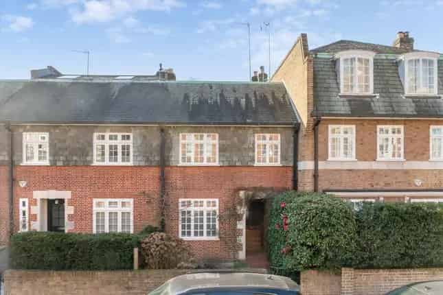 Terraced House for Sale Dovehouse Street Chelsea SW3