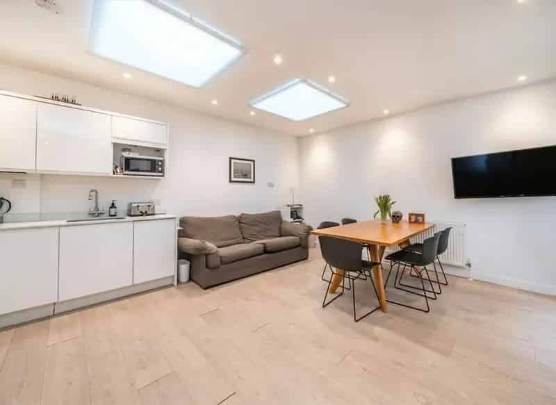 2 Double Bedroom Flat near Maida Vale Queens Park