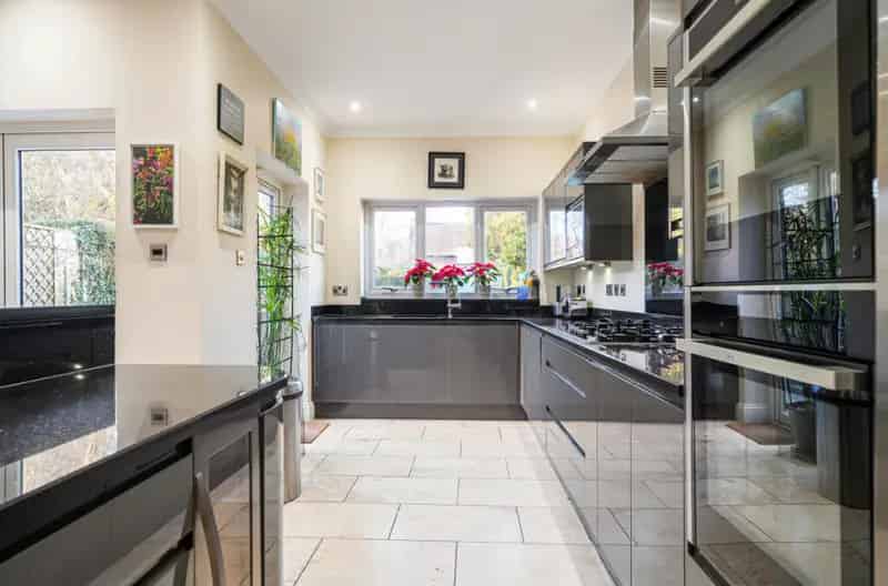 4 Bedroom Semi-Detached House for Sale in Harborne