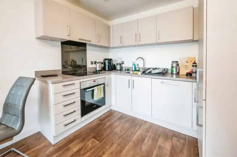 Stunning 2-Bed 2-Bath Apartment with Secure Parking Birmingham City Centre