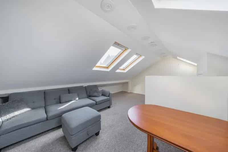 Spacious Two-Floor Victorian Property West Ealing Near Elizabeth Line
