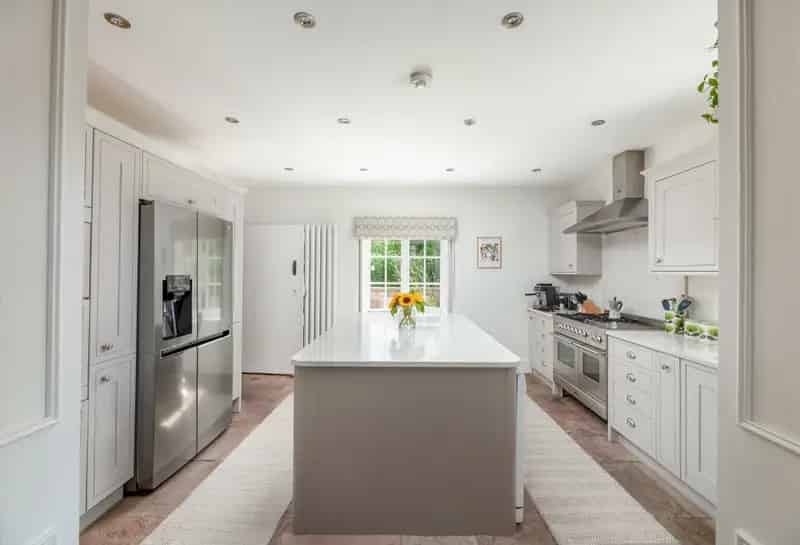 Hill View Farm Grade II Listed Family Home with Paddock