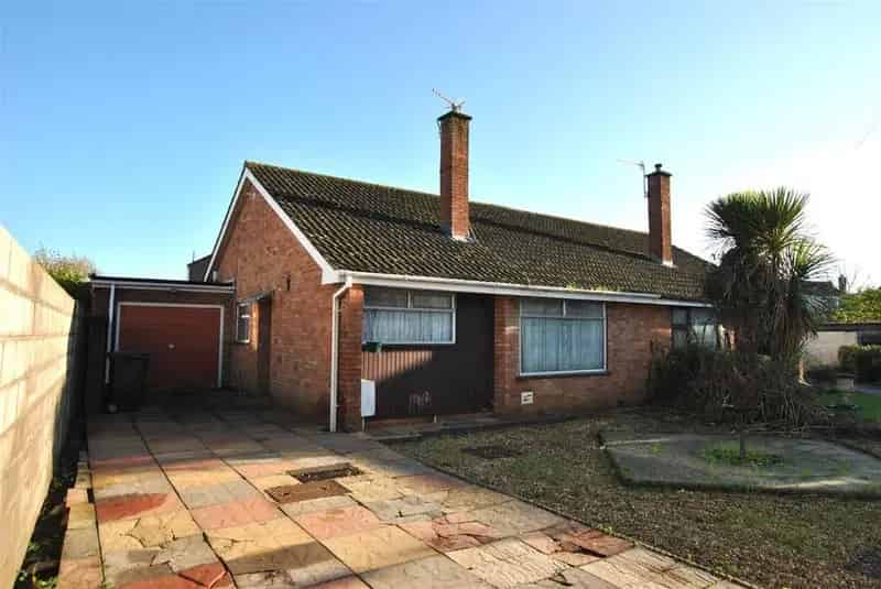 2 Bedroom Semi Detached Bungalow For Sale