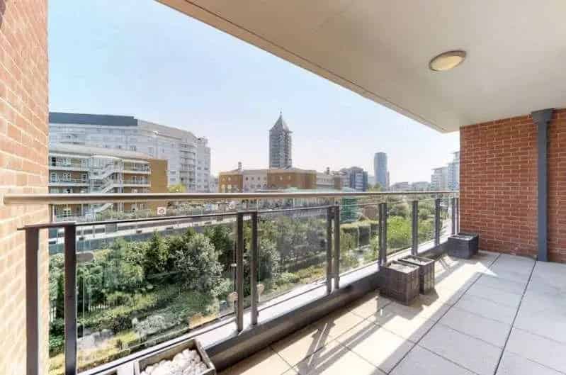 2 Bed Flat for Sale Chelsea Creek