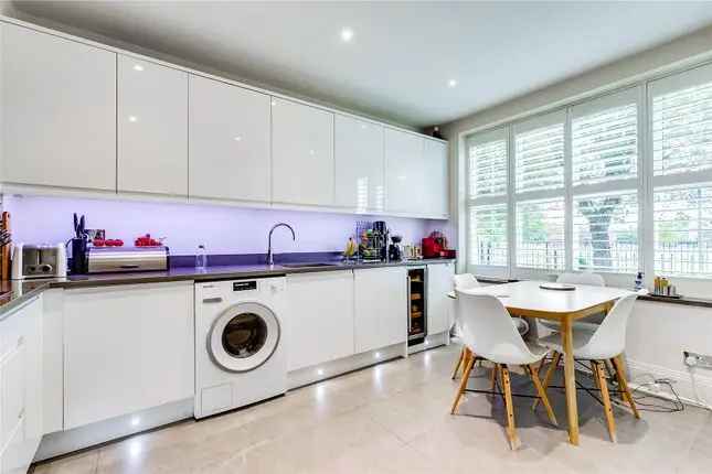 Semi-detached House for Sale East Sheen SW14