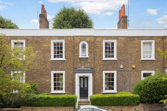 Victorian House for Sale in Canonbury, London N1