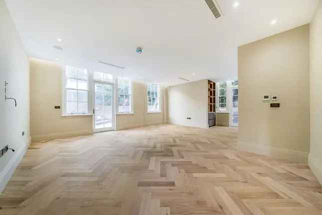 Luxury 3-Bed Flat for Sale Hampstead Garden Suburb N2