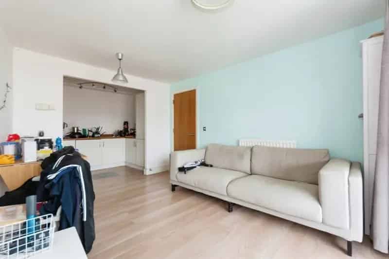 Two Bedroom Apartment Park Central Secure Parking Ensuite