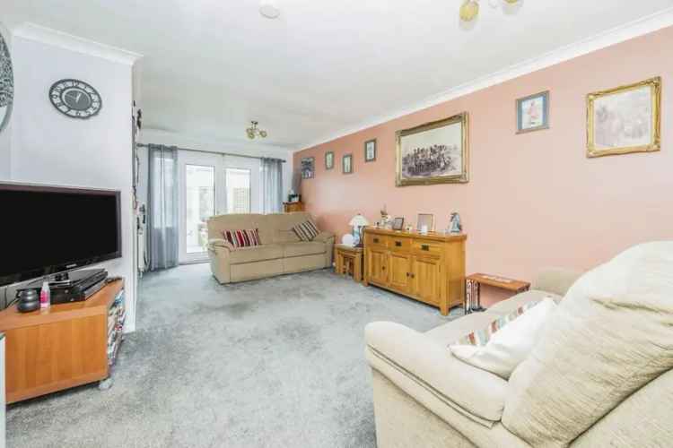 Three Bedroom Mid Terrace House NR6 Norwich