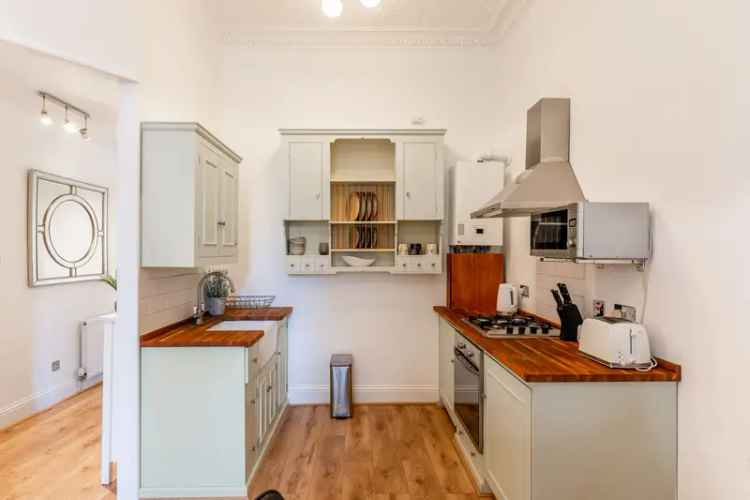 1 Bedroom Ground Floor Conversion Partickhill Off Street Parking
