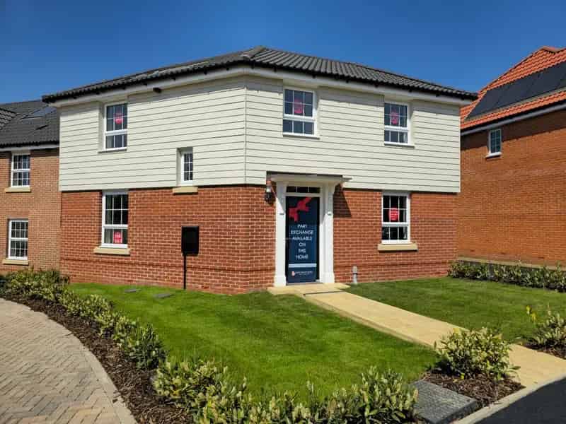 3 Bed Detached House For Sale