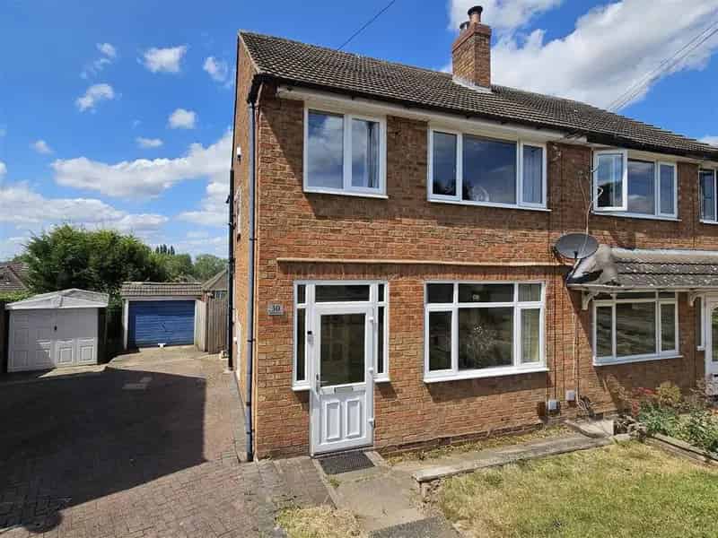 3 Bedroom Semi Detached House For Sale