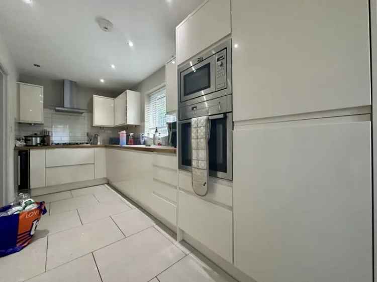 2 Bedroom Bungalow To Rent Available 24052025