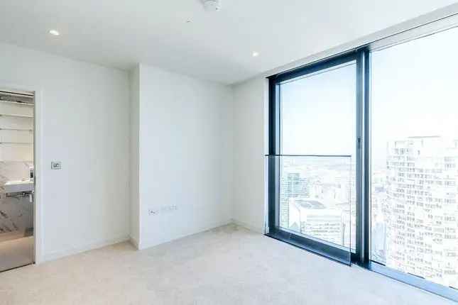 Flat for sale in Marsh Wall, Canary Wharf E14