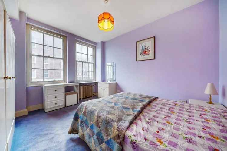 Flat For Sale in City of Westminster, England