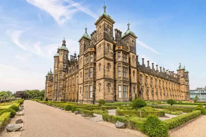 2 Bedroom Apartment for Sale in Stockbridge