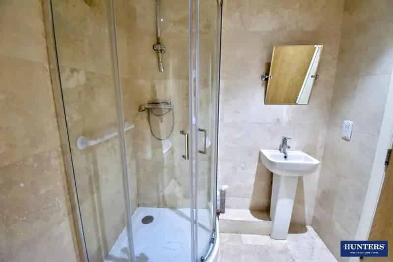 1 Bed Ground Floor Apartment for Sale - Modern, Allocated Parking, No Upward Chain