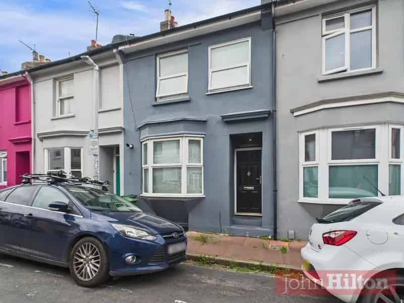6 Bedroom Terraced House for Sale