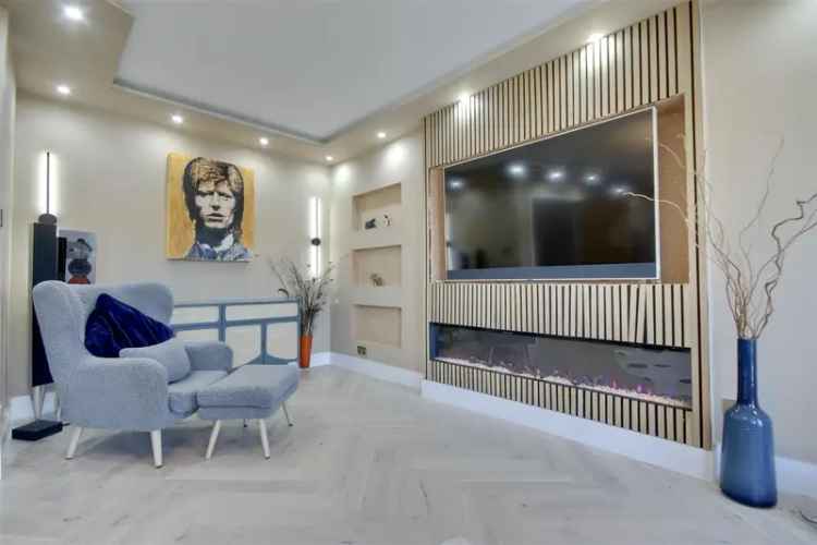 3 Bedroom Townhouse in Old Portsmouth Waterfront