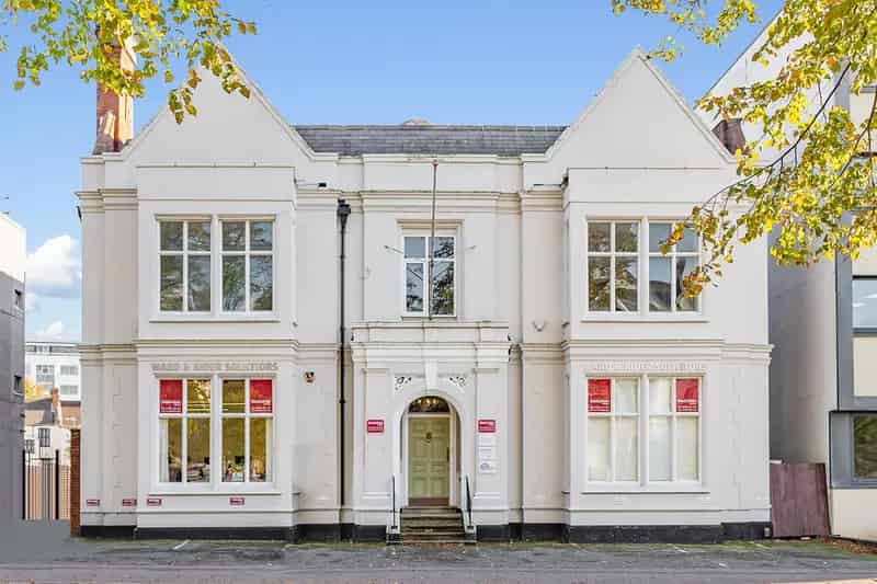 Leamington Spa Office Suite for 4 Persons
