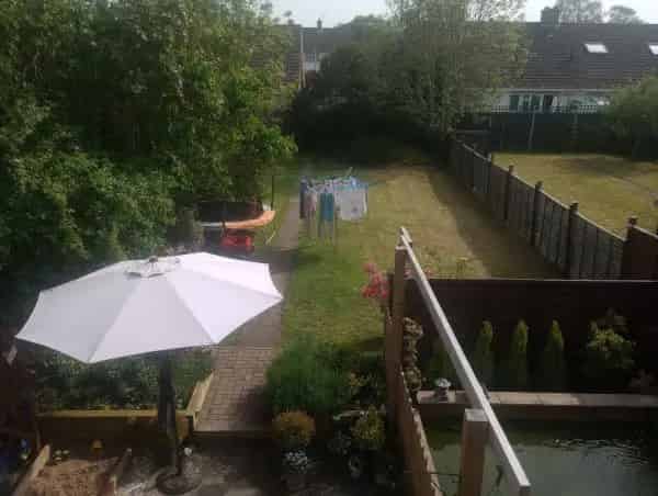 2 Bed House Large Garden Drive Fitted Kitchen Updated Bathroom Stone Sheds